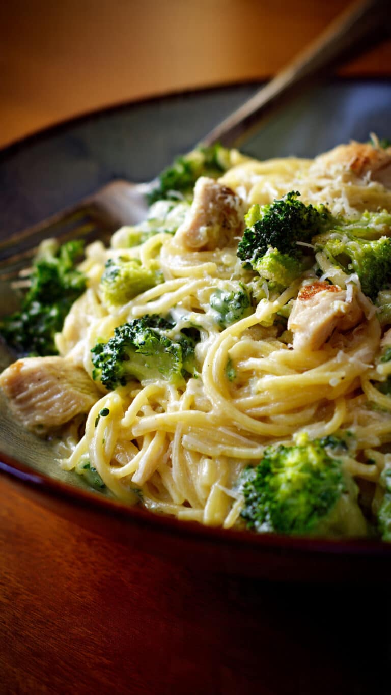 Creamy Rotisserie Chicken Broccoli Pasta