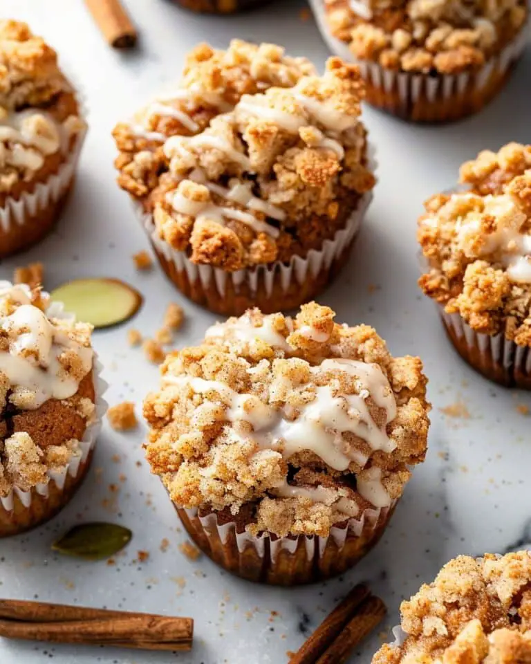Apple Cinnamon Crumb Muffins