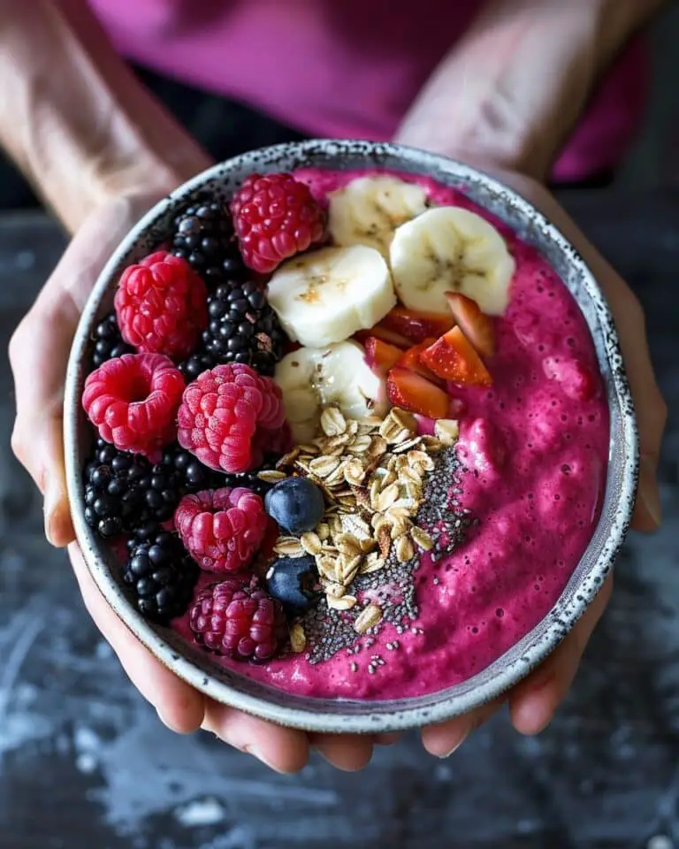 Berry Superfood Smoothie Bowl