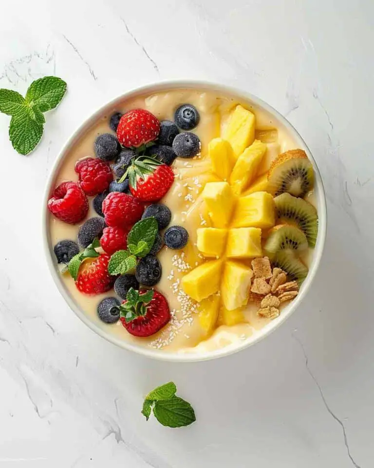 Piña Colada Smoothie Bowl